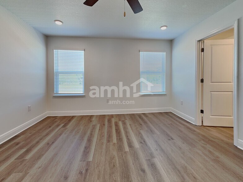 Building Photo - 6756 Atlantic Bch Ave