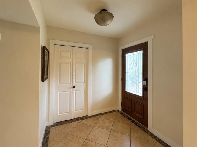 Building Photo - 3916 Amy Cir