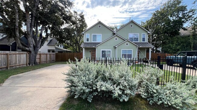 Building Photo - 1209 Casey St