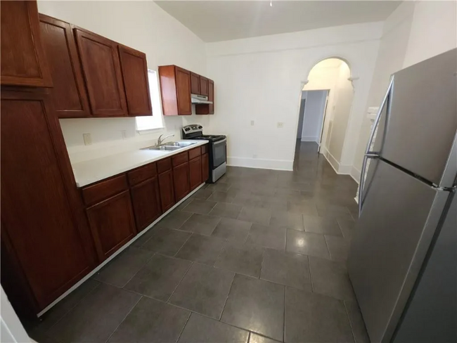 Building Photo - 8403 Apricot St