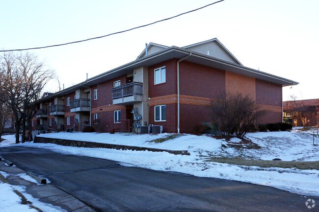 Building Photo - University West Apartments