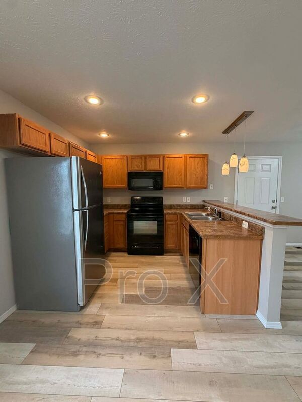 Building Photo - 4506 E Chipmunk Ln