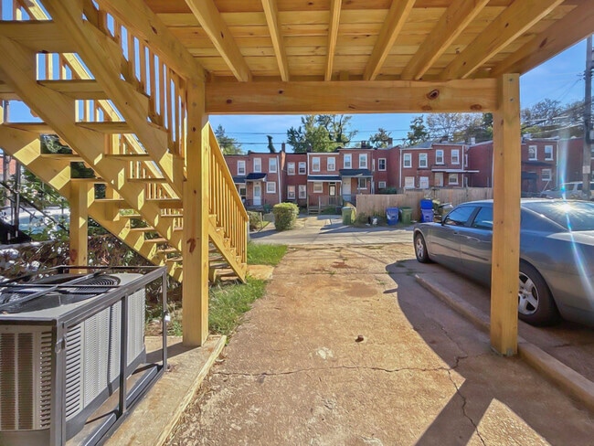 Building Photo - 3905 Cranston Ave