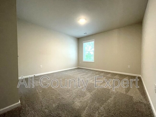 Building Photo - 414 Fox Crk Dr