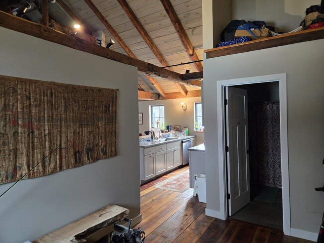 Building Photo - Perry Hill Partners