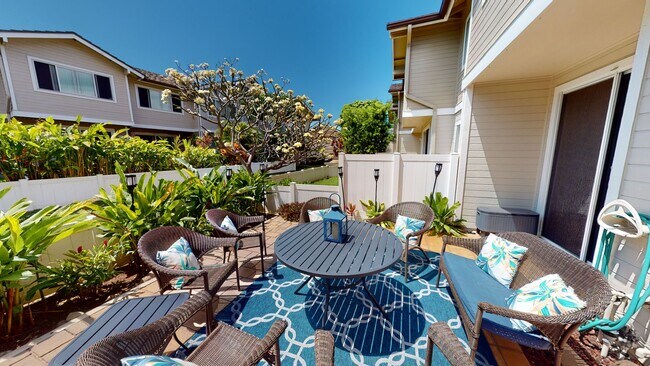Building Photo - 92-1493 Aliinui Dr