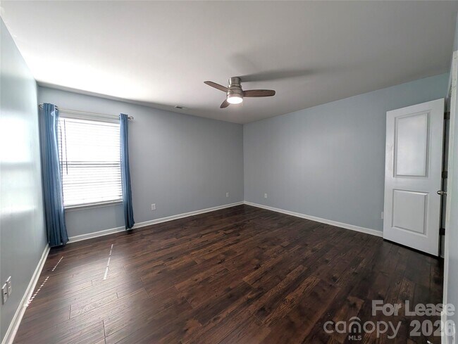 Building Photo - 2525 Mcintosh St