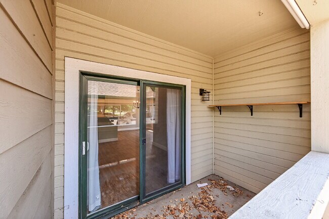Building Photo - $1,995.00 - 2 Bedrooms, 2 Bathroom, Condo ...