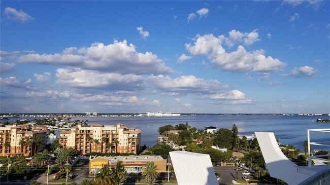 Building Photo - 6161 Gulf Winds Dr