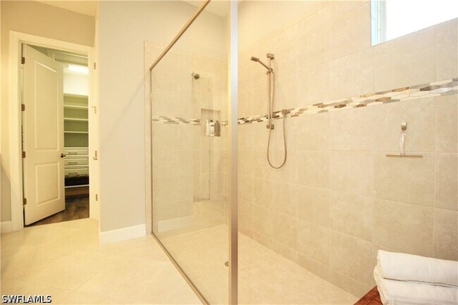 Building Photo - 9456 Montelanico Loop