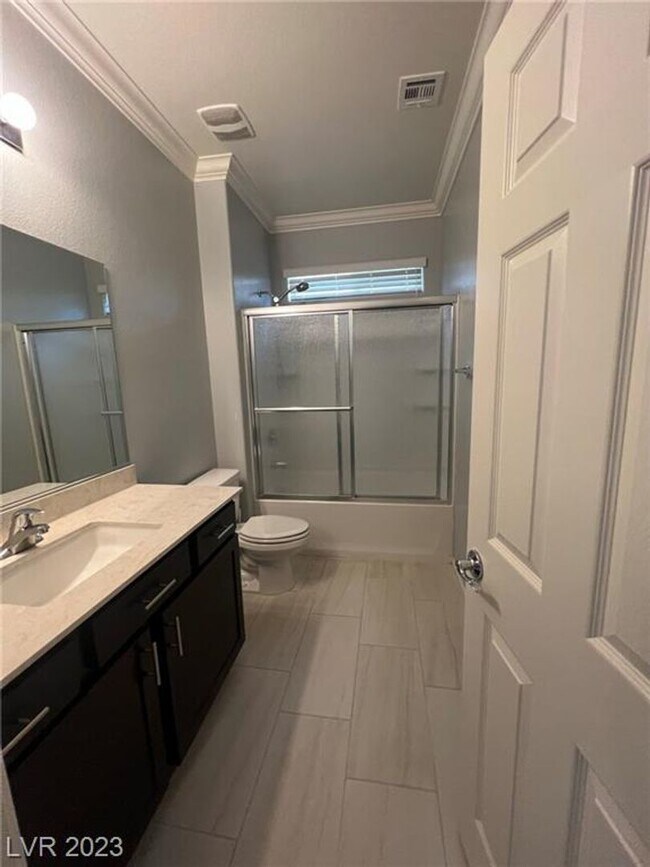 Building Photo - BEAUTIFUL HOME IMMACULATE AND READY TO MOVE-IN