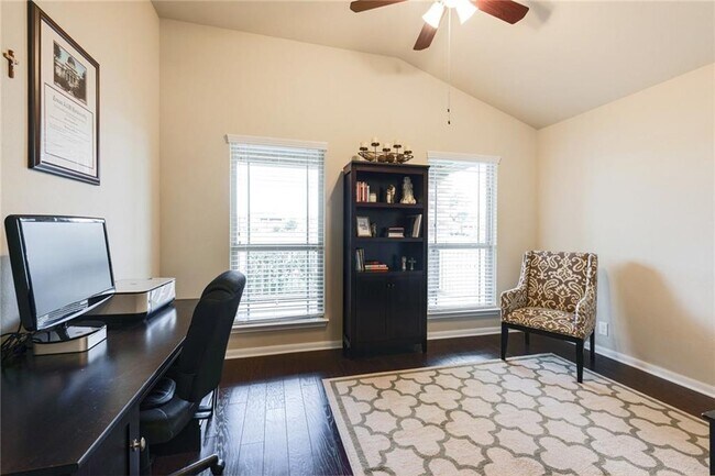 Building Photo - 1802 Discovery Blvd