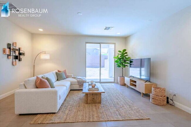 Building Photo - 1533 Sabel Ct