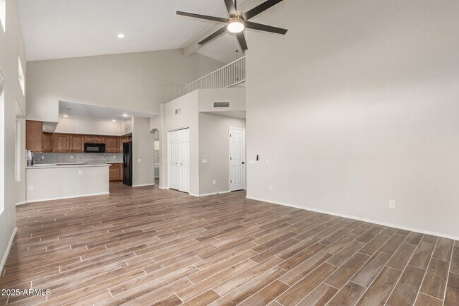 Building Photo - 4522 E Rowel Rd