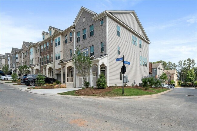 Building Photo - 1363 Live Oak Ln