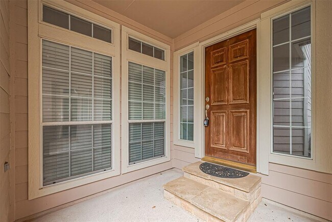 Building Photo - 18 W Greenhill Terrace Pl