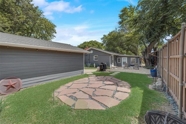 Building Photo - 10135 Rockmoor Dr