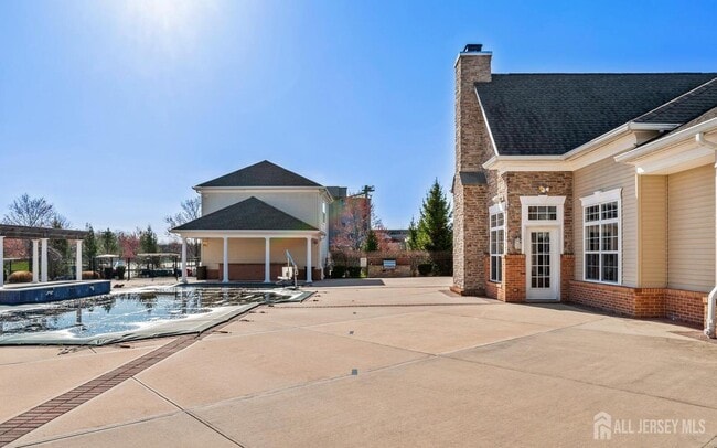 Building Photo - 944 Halifax Pl