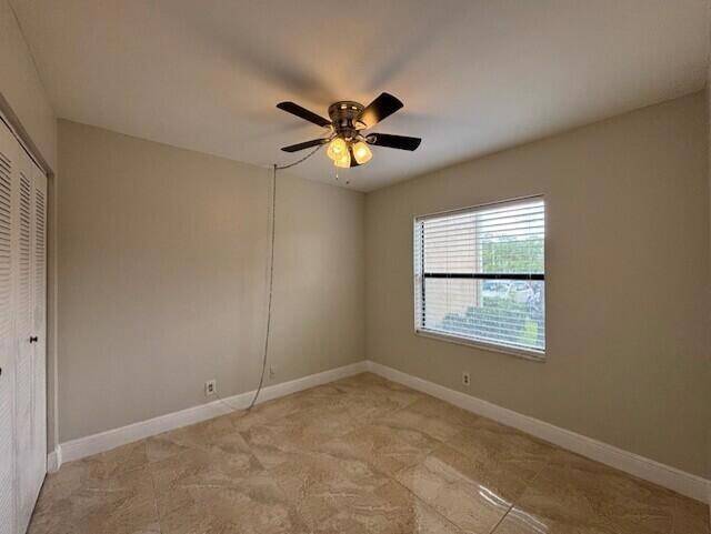 Building Photo - 6748 Palmetto Cir S