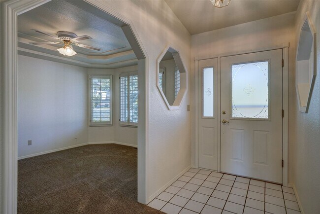 Building Photo - Freshly painted, 3 Bedroom, 2 Bath Home in...