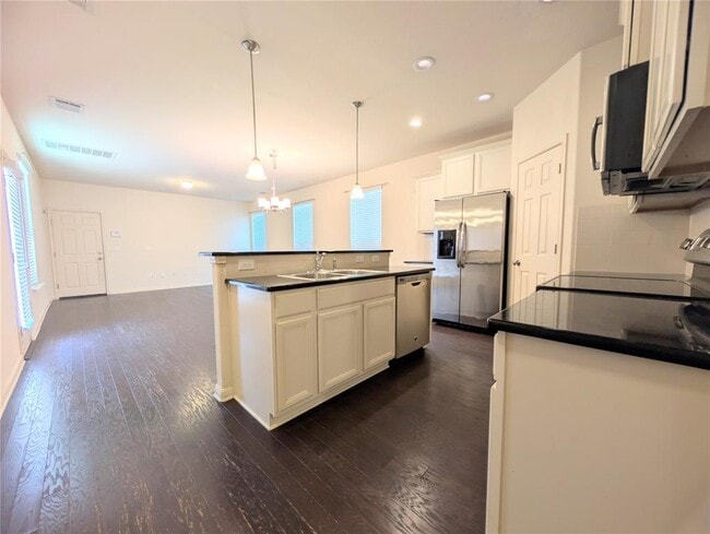 Building Photo - 18410 Mammoth Cave Blvd