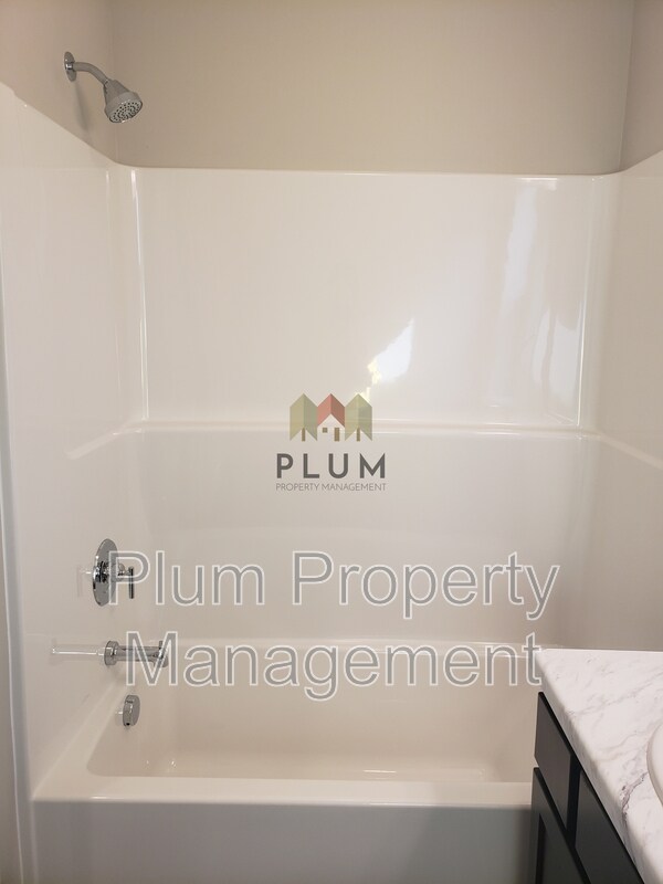 Building Photo - 808 Prince St