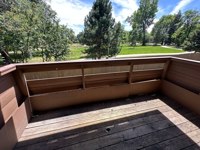 Building Photo - Location! Location! 2-bed 2-bath condo ove...