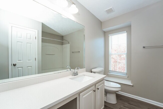 Building Photo - 1928 White Top Rd SE