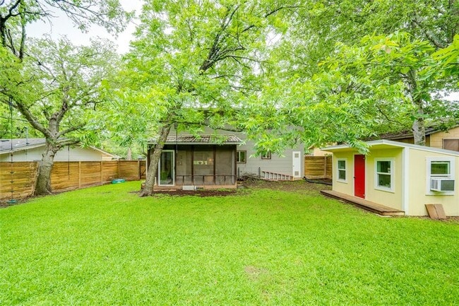 Building Photo - 406 Arbor Ln