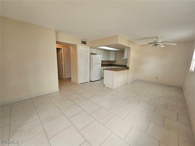 Building Photo - 4030 Coronado Pkwy