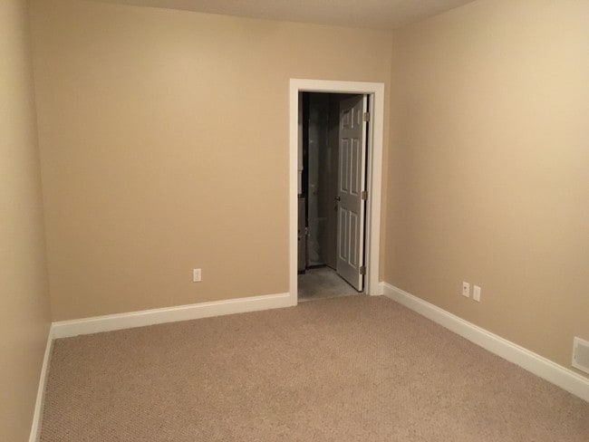 Bonus Room - 54 Waterside Dr