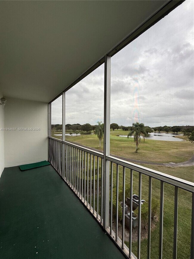 Building Photo - 13250 SW 4th Ct