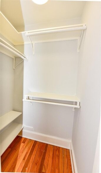 Building Photo - 410 Kenniston Dr