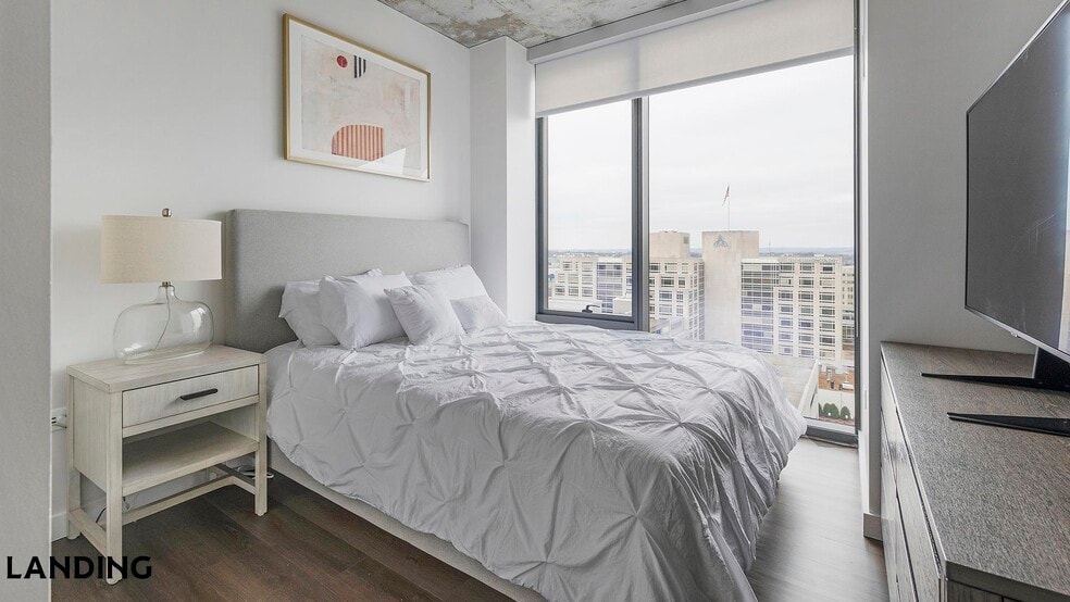 Building Photo - 2010 West End Ave