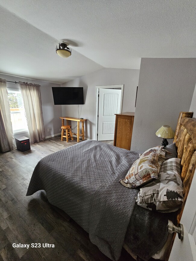 Building Photo - 47 Monarch Dr