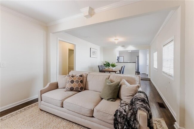 Building Photo - 1411 Mercer Ave