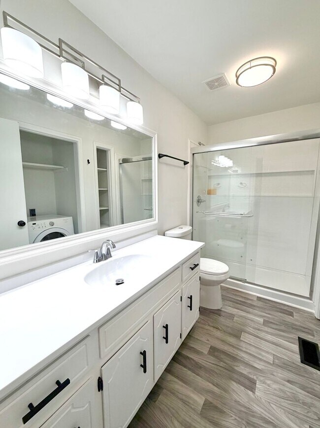 Building Photo - 402 Jack Miller Blvd