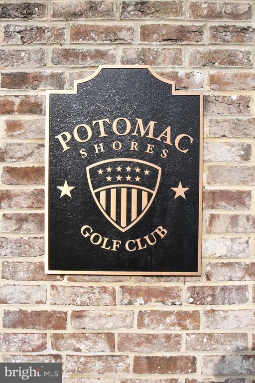 Building Photo - 2105 Hemlock Bay Rd