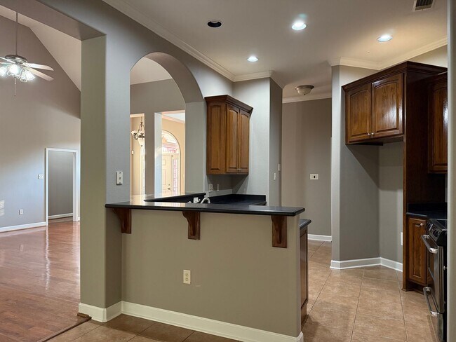 Building Photo - 3200 Mossy Creek Dr