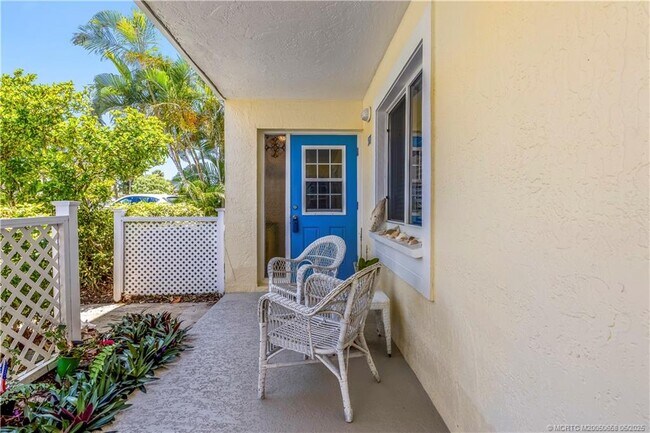 Building Photo - 5571 NE Gulfstream Way