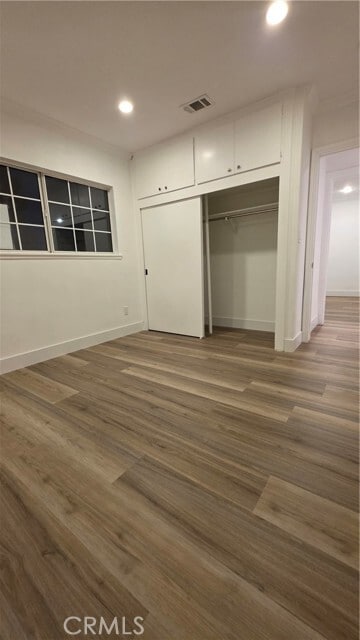 Building Photo - 18224 Chatsworth St