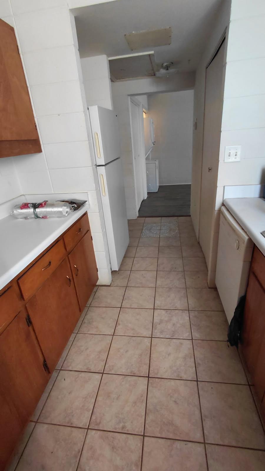 Building Photo - 904 Brightwood Manor Dr