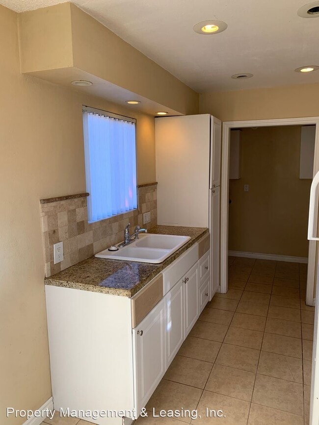 Building Photo - 2 br, 1 bath House - 1607 Calle Bienvenido