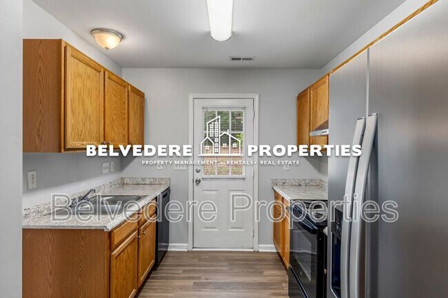 Building Photo - 405 N Dudley St