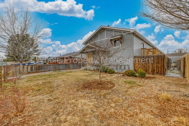 Building Photo - 965 Wolff St