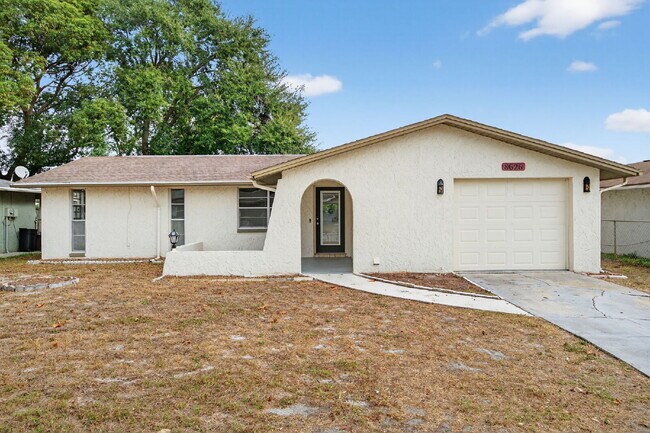 Building Photo - Beautiful 2 Bedroom, 2 Bathroom, 1 Car Garage home for rent.