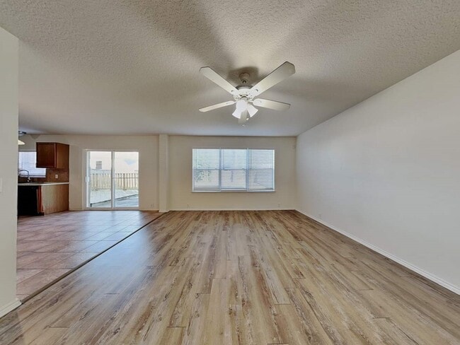 Building Photo - 4811 Russet Trail Ct