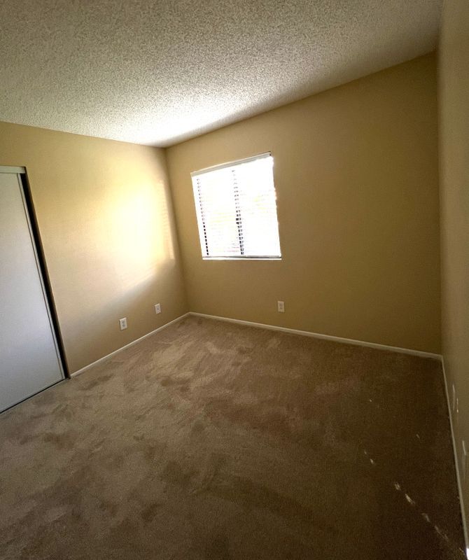 Building Photo - 27949 Tyler Ln