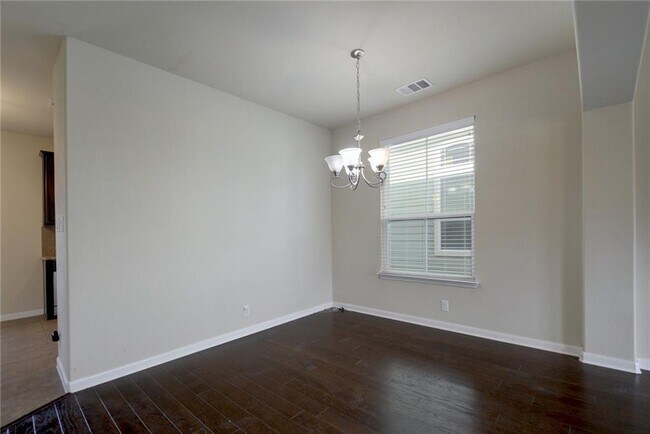 Building Photo - 8528 White Ibis Dr