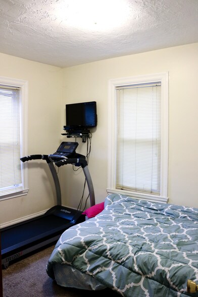 Building Photo - 23 Union Ave